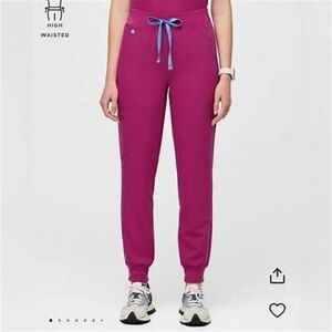 High Waisted Zamora Jogger Scrub Pants™ small
